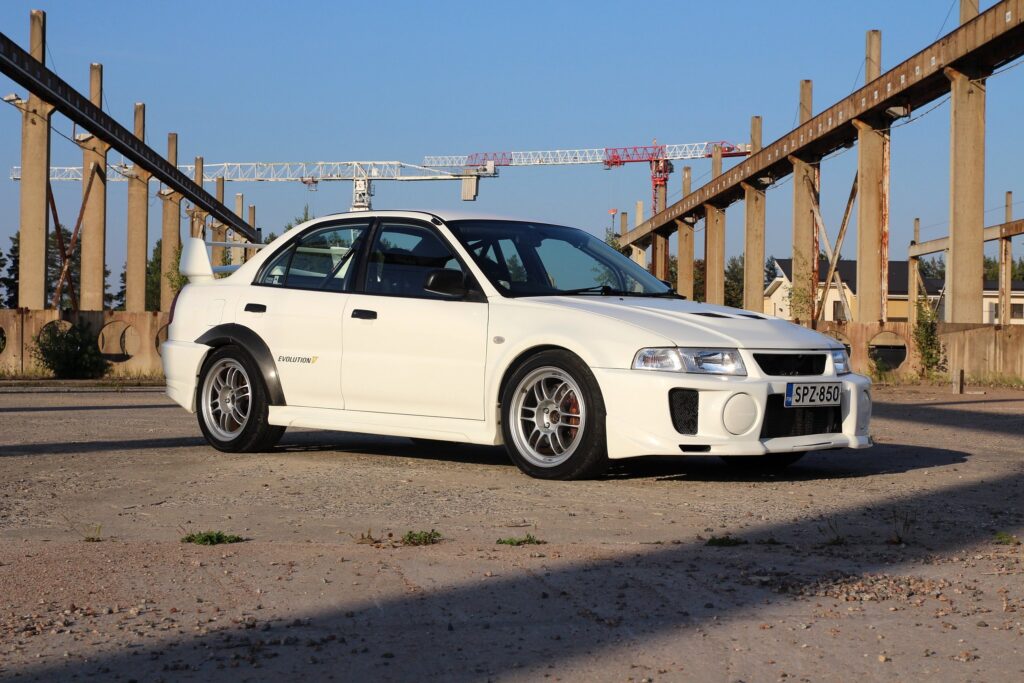 Mitsubishi Lancer Evolution V RS -98