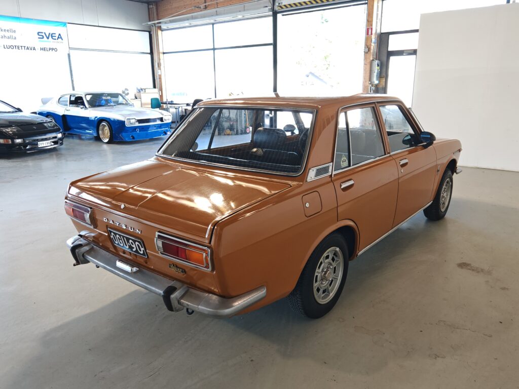 Datsun 510 1600 Deluxe 4d