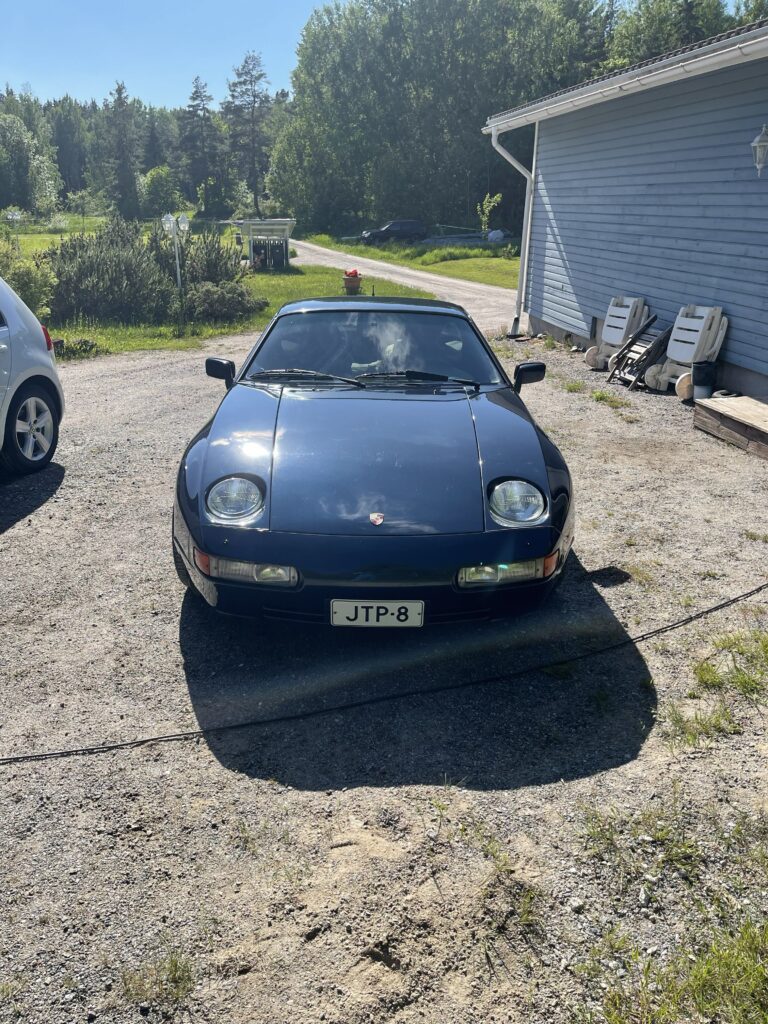 Porsche 928S 4.7 1982