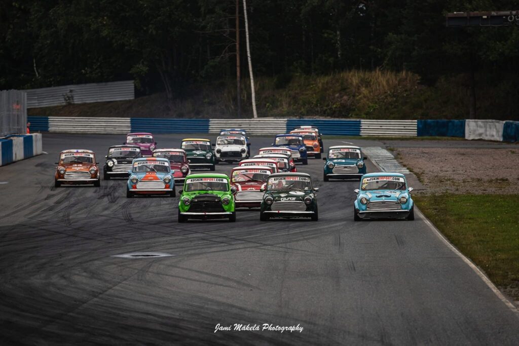 Race Retro Autos About Us