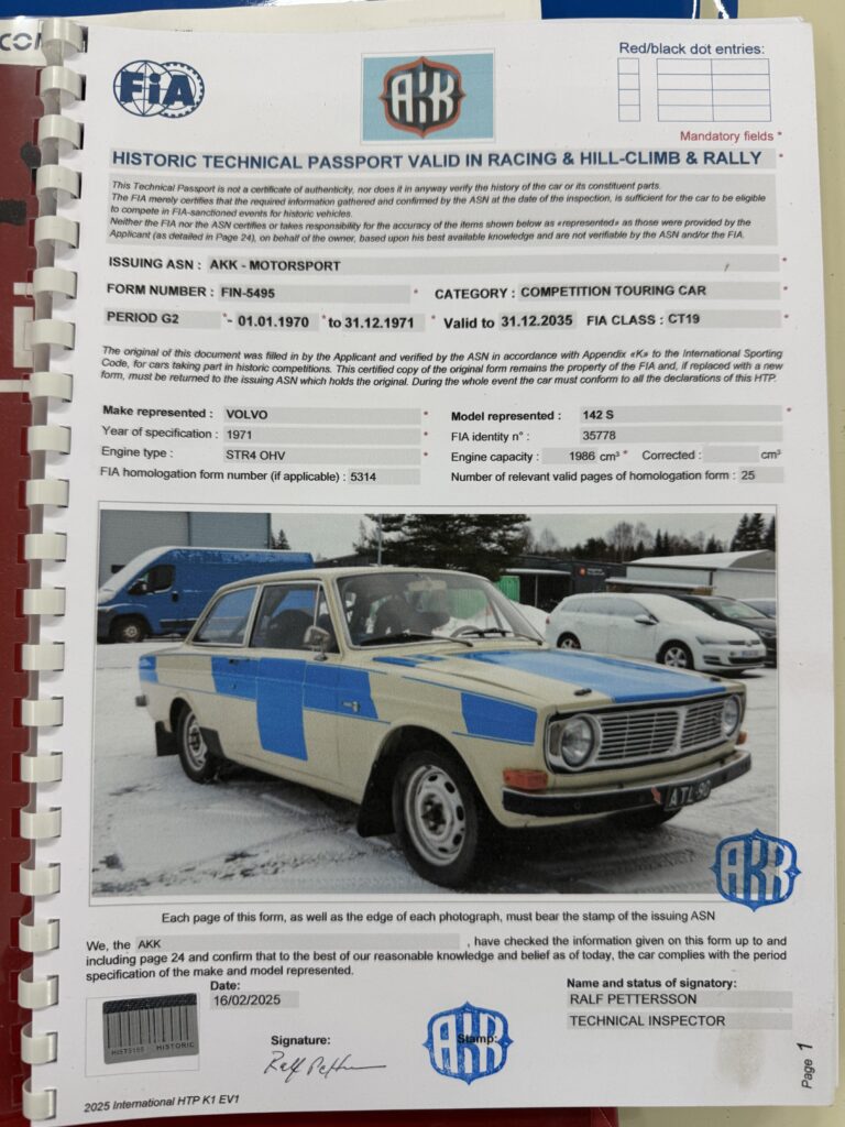Volvo 142S FIA Historic