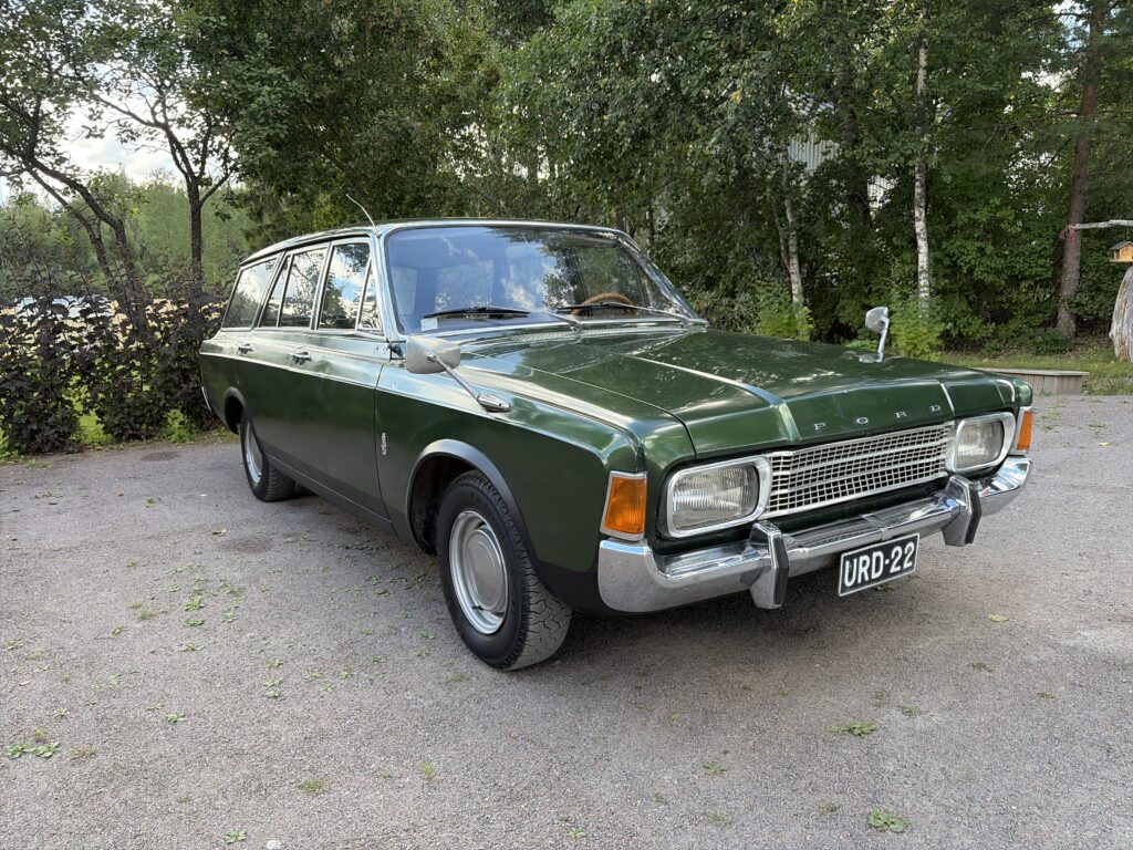 Ford 17M-2000S-36F VAN/2700