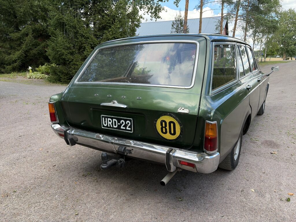 Ford 17M-2000S-36F VAN/2700