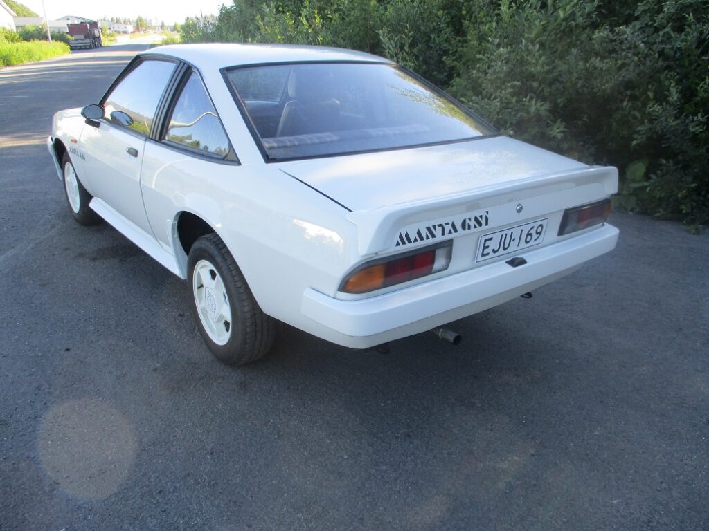 Opel Manta GSI