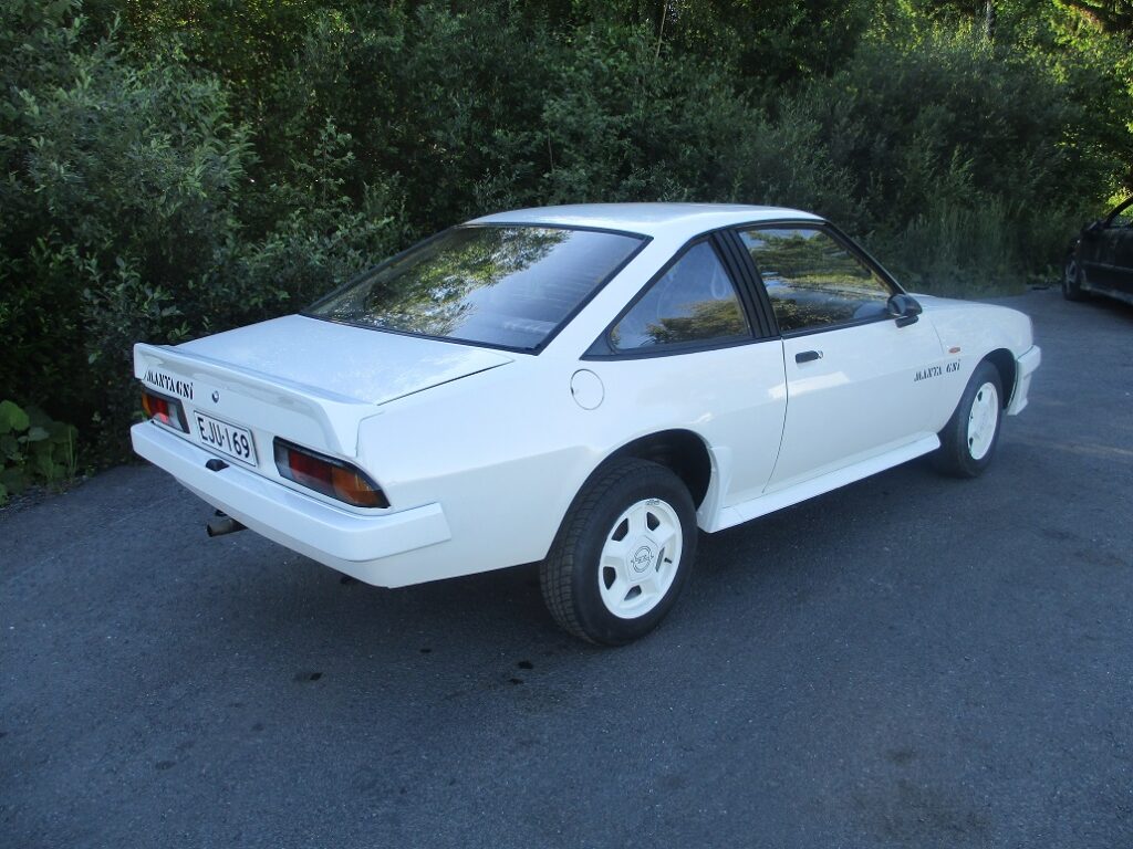 Opel Manta GSI