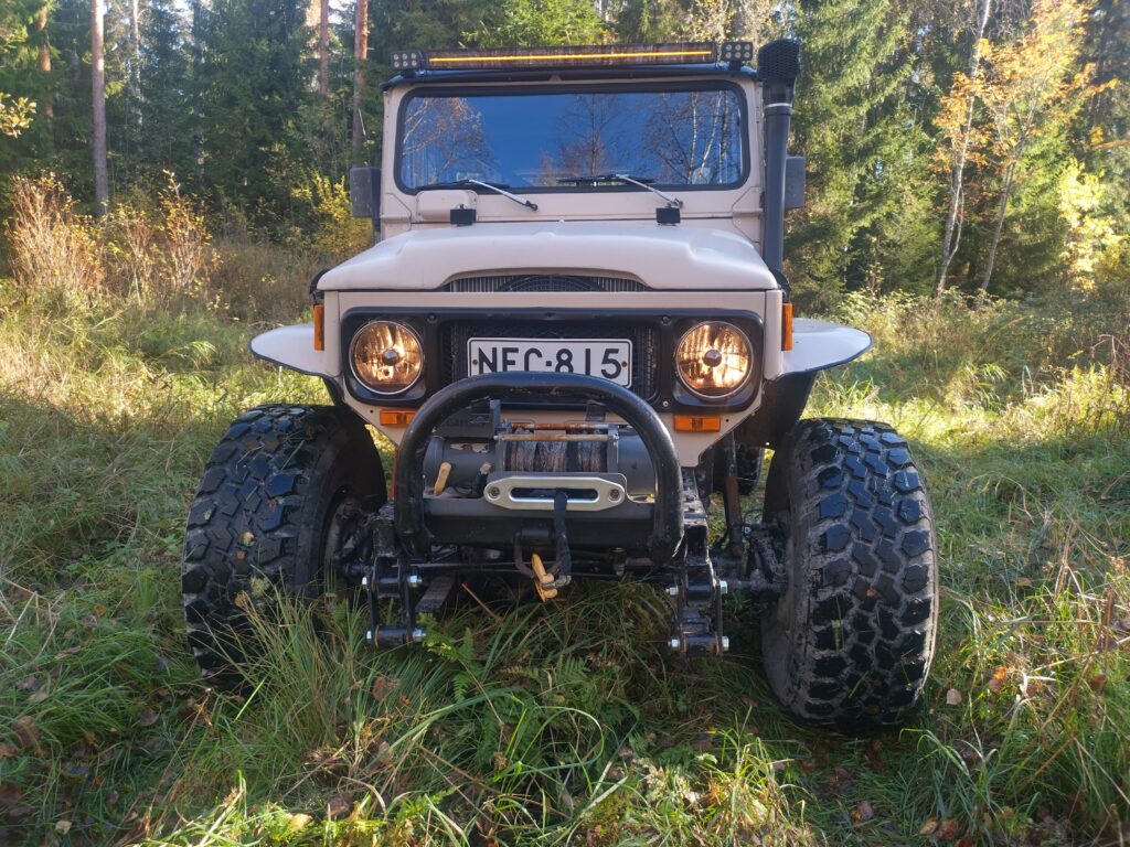 Toyota land cruiser bj40