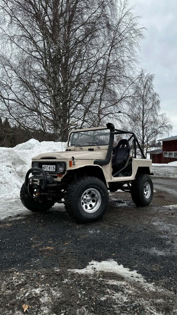 Toyota land cruiser bj40