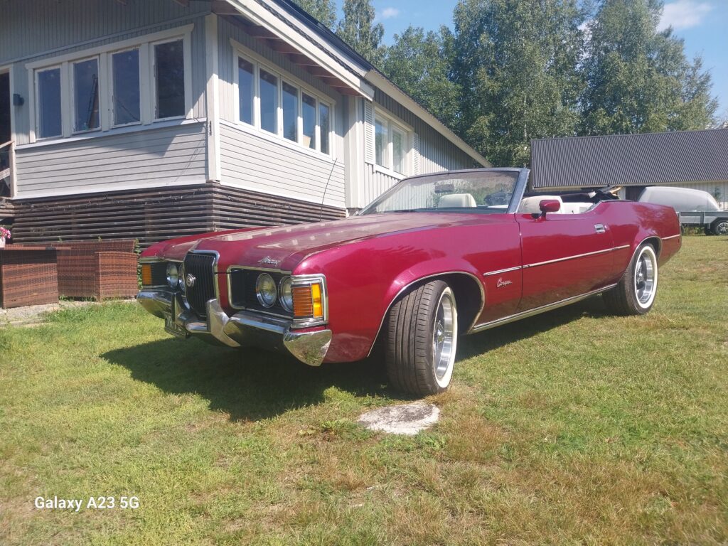 Mercury Cougar XR7