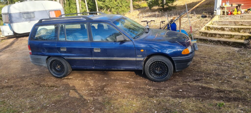 Opel Astra C18XE