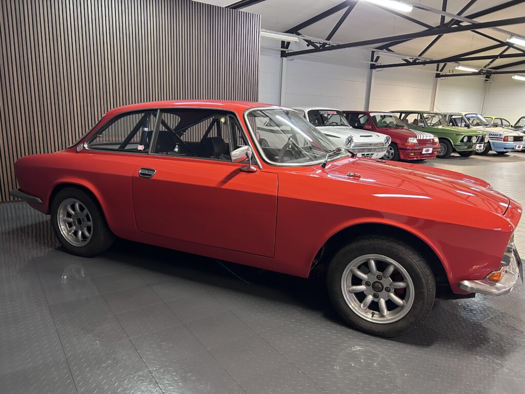 ALFA ROMEO 2000 GT VELOCE