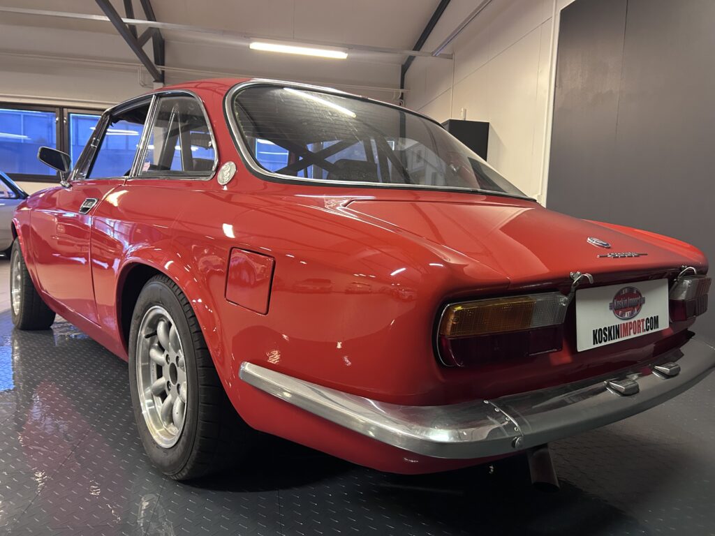 ALFA ROMEO 2000 GT VELOCE