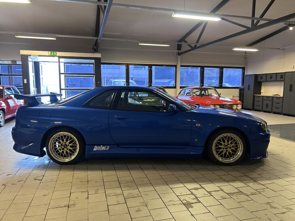 Nissan Skyline GT-R BNR34