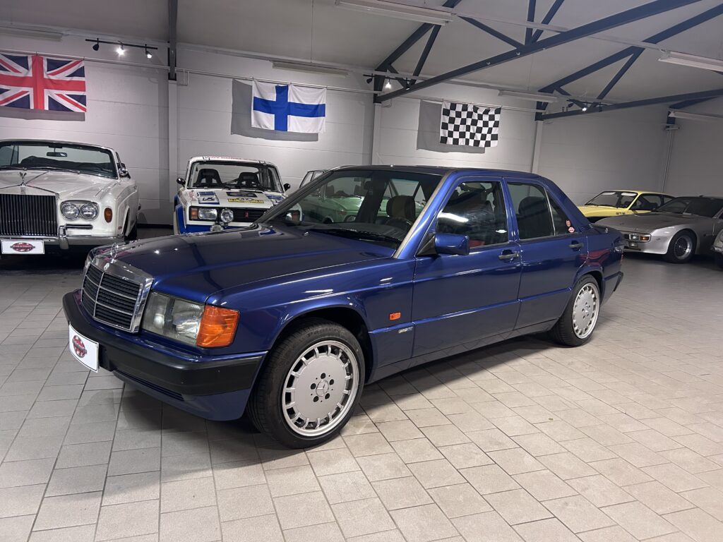 Mercedes-Benz W201 Azzuro