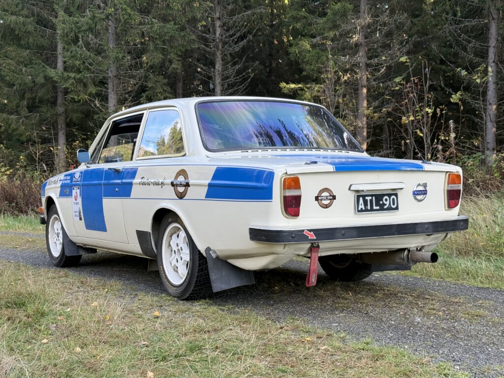 Volvo 142S FIA Historic