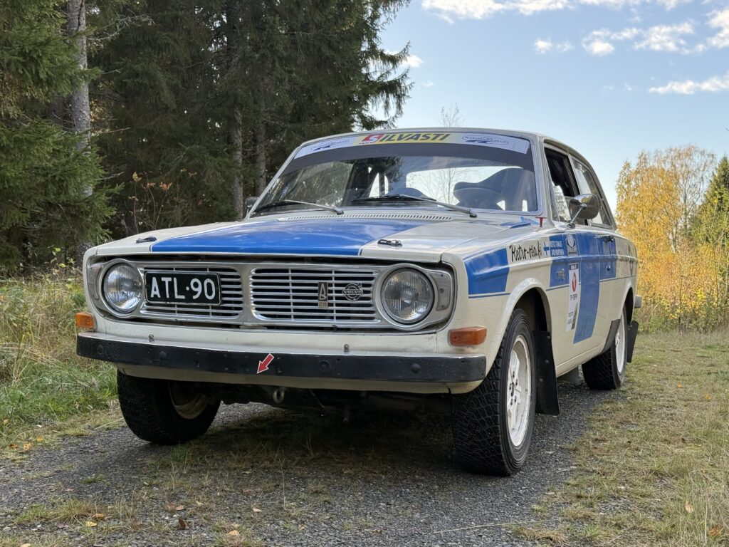Volvo 142S FIA Historic