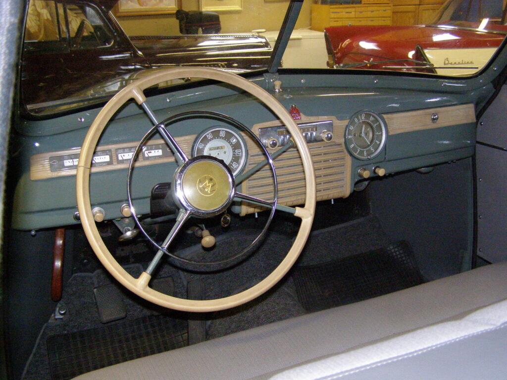 GAZ-M20 Pobeda 4-Door Sedan 1955
