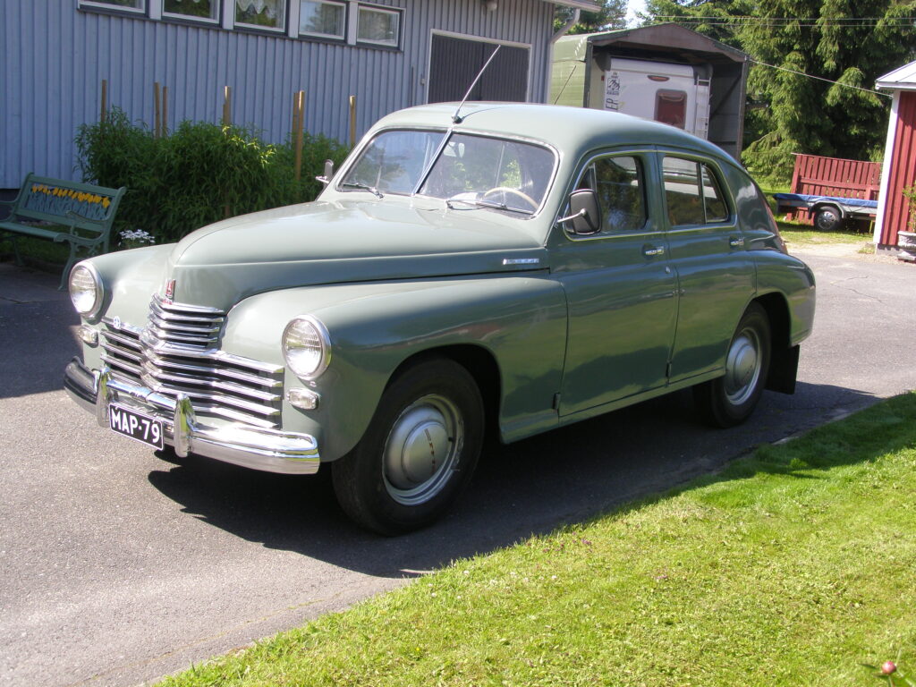 GAZ-M20 Pobeda 4-Door Sedan 1955