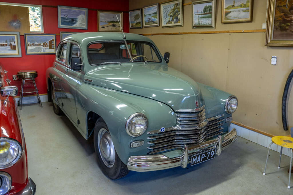GAZ-M20 Pobeda 4-Door Sedan 1955