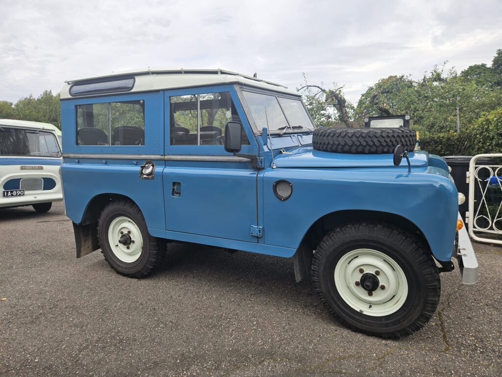 Land Rover Series 3