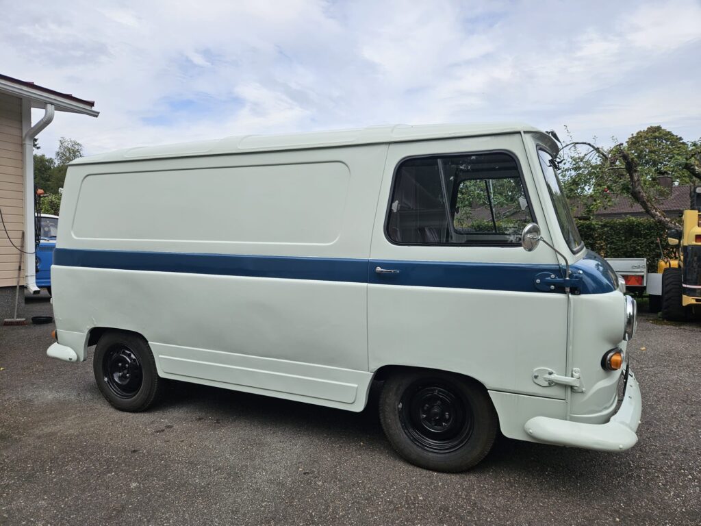 Austin J4 Val Van