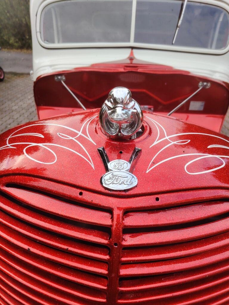 Ford F100 Custom Rod 1937