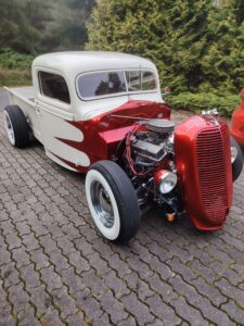 Ford F100 Custom Rod 1937