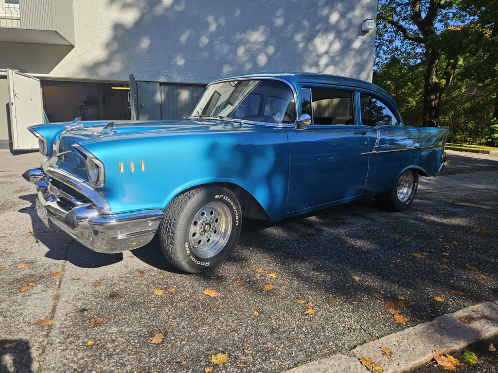 Chevrolet 150-57 Sedan