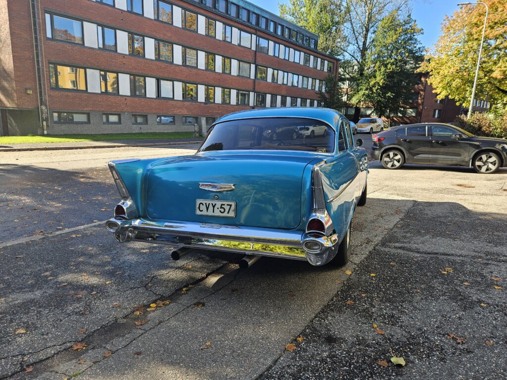 Chevrolet 150-57 Sedan