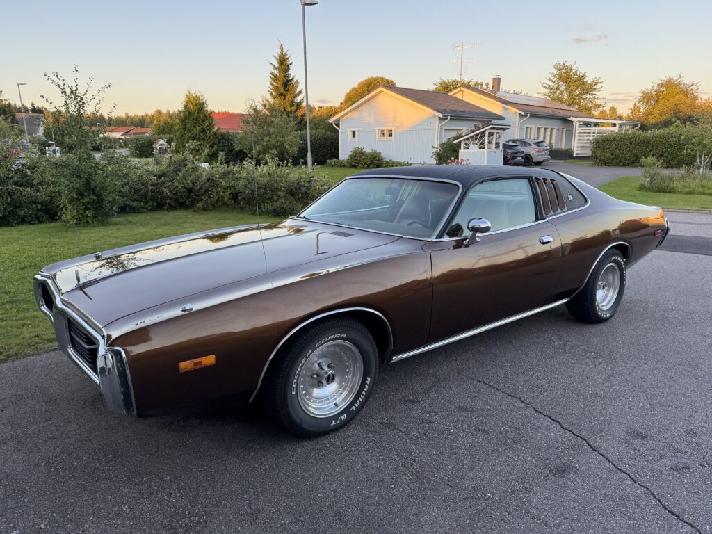 Dodge Charger SE Brougham 440