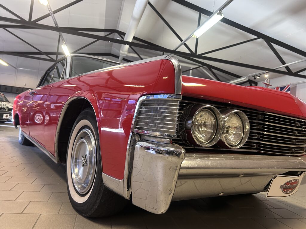 Lincoln Continental 4-Door Convertible