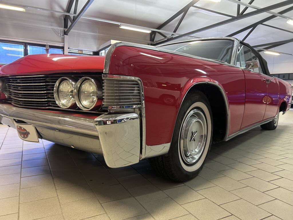 Lincoln Continental 4-Door Convertible